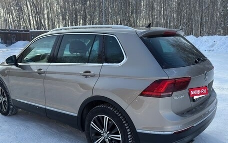 Volkswagen Tiguan II, 2017 год, 2 990 000 рублей, 4 фотография