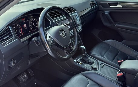Volkswagen Tiguan II, 2017 год, 2 990 000 рублей, 14 фотография