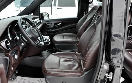 Mercedes-Benz V-Класс, 2017 год, 4 000 000 рублей, 9 фотография