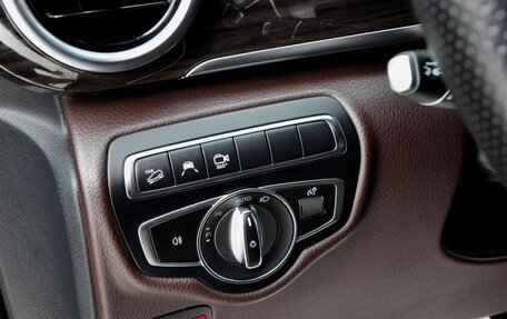 Mercedes-Benz V-Класс, 2017 год, 4 000 000 рублей, 16 фотография