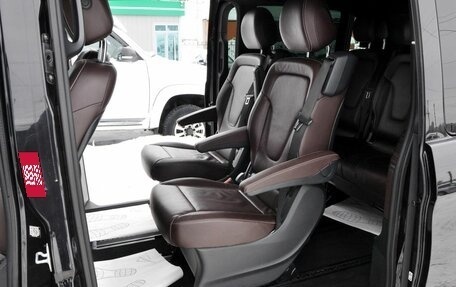 Mercedes-Benz V-Класс, 2017 год, 4 000 000 рублей, 19 фотография