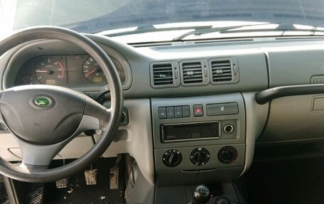 ЛуАЗ Patriot, 2011 год, 600 000 рублей, 5 фотография