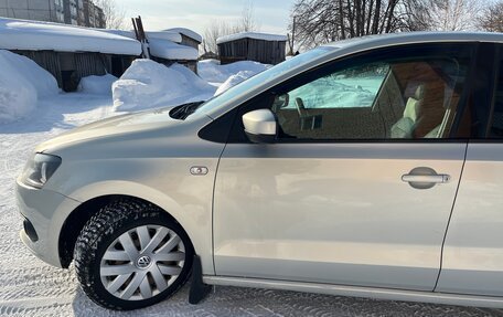 Volkswagen Polo VI (EU Market), 2012 год, 640 000 рублей, 2 фотография