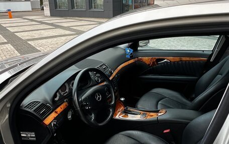 Mercedes-Benz E-Класс, 2007 год, 1 265 000 рублей, 5 фотография