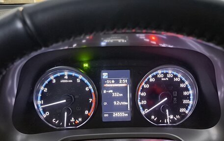 Toyota RAV4, 2018 год, 3 050 000 рублей, 6 фотография