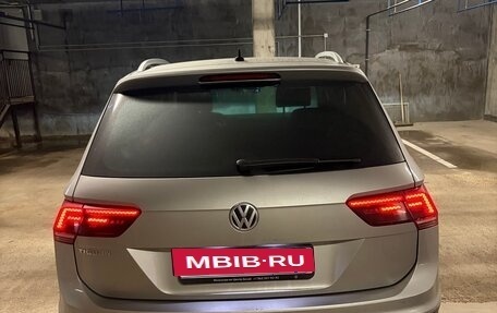 Volkswagen Tiguan II, 2018 год, 2 500 000 рублей, 5 фотография