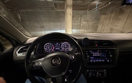 Volkswagen Tiguan II, 2018 год, 2 500 000 рублей, 16 фотография