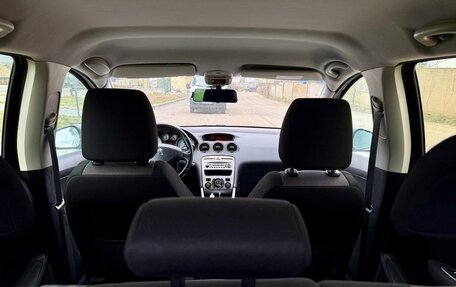 Peugeot 308 II, 2011 год, 650 000 рублей, 18 фотография