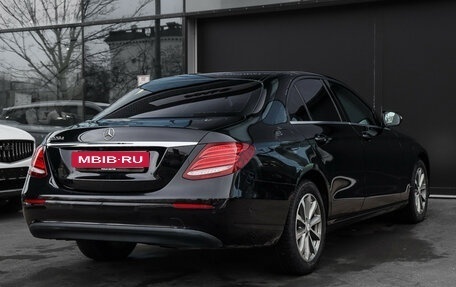 Mercedes-Benz E-Класс, 2016 год, 2 200 000 рублей, 4 фотография