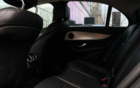 Mercedes-Benz E-Класс, 2016 год, 2 200 000 рублей, 9 фотография
