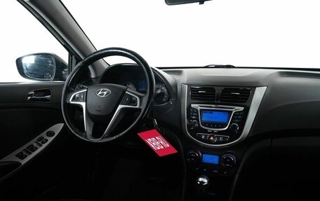 Hyundai Solaris II рестайлинг, 2013 год, 890 000 рублей, 13 фотография