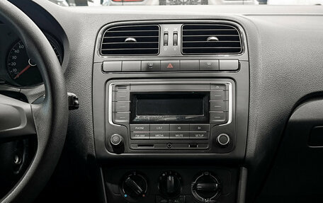 Volkswagen Polo VI (EU Market), 2017 год, 950 000 рублей, 15 фотография