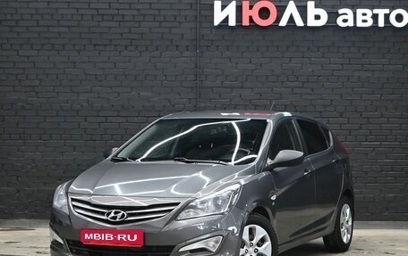 Hyundai Solaris II рестайлинг, 2014 год, 890 000 рублей, 1 фотография