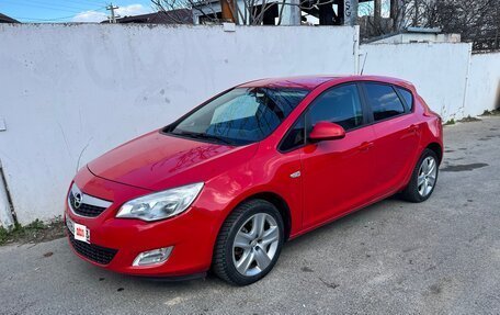 Opel Astra J, 2012 год, 600 000 рублей, 1 фотография