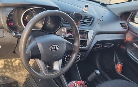 KIA Rio III рестайлинг, 2012 год, 650 000 рублей, 10 фотография
