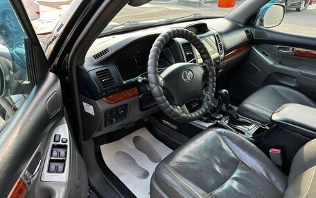 Toyota Land Cruiser Prado 120 рестайлинг, 2005 год, 2 149 900 рублей, 10 фотография