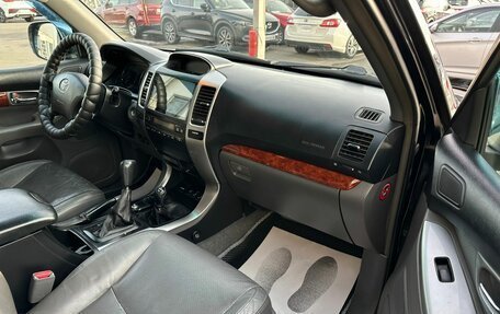 Toyota Land Cruiser Prado 120 рестайлинг, 2005 год, 2 149 900 рублей, 12 фотография