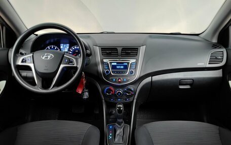 Hyundai Solaris II рестайлинг, 2016 год, 1 077 000 рублей, 12 фотография