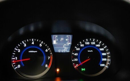 Hyundai Solaris II рестайлинг, 2016 год, 1 077 000 рублей, 10 фотография