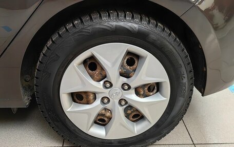 Hyundai Solaris II рестайлинг, 2016 год, 1 077 000 рублей, 23 фотография