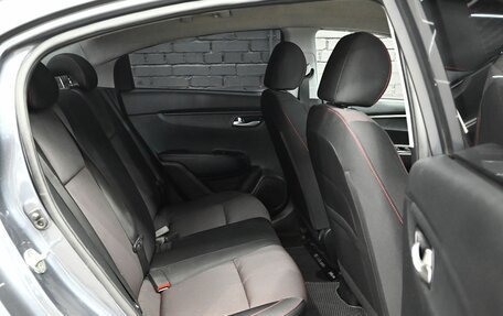 KIA Rio IV, 2021 год, 1 570 000 рублей, 18 фотография