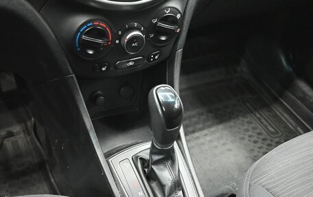 Hyundai Solaris II рестайлинг, 2014 год, 890 000 рублей, 14 фотография