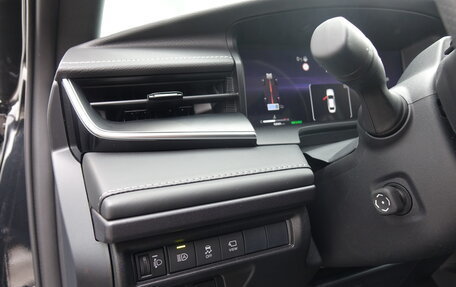 Toyota Camry, 2025 год, 4 450 000 рублей, 10 фотография