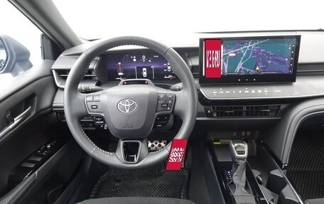 Toyota Camry, 2025 год, 4 450 000 рублей, 12 фотография