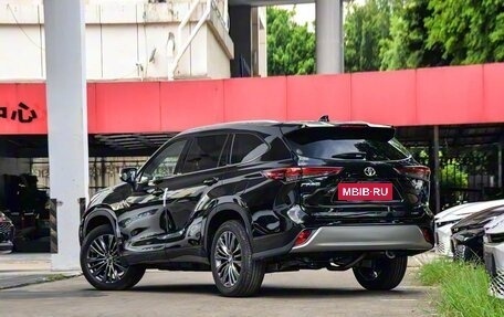 Toyota Highlander, 2025 год, 5 350 000 рублей, 4 фотография
