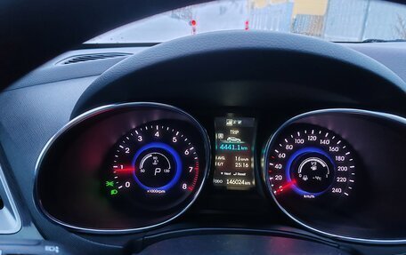 Hyundai Santa Fe III рестайлинг, 2014 год, 2 000 000 рублей, 18 фотография