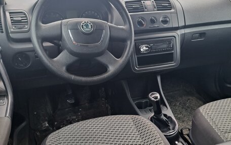 Skoda Fabia II, 2011 год, 349 000 рублей, 5 фотография