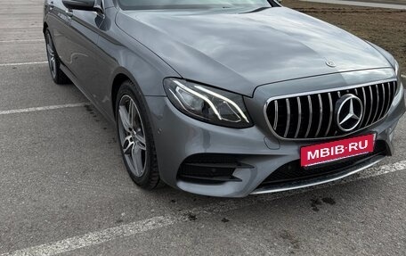 Mercedes-Benz E-Класс, 2018 год, 2 990 000 рублей, 2 фотография