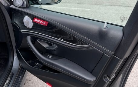 Mercedes-Benz E-Класс, 2018 год, 2 990 000 рублей, 8 фотография