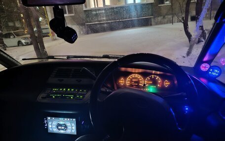 Toyota Estima III рестайлинг -2, 1995 год, 400 000 рублей, 8 фотография