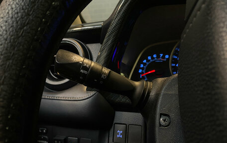 Toyota RAV4, 2013 год, 1 900 000 рублей, 18 фотография