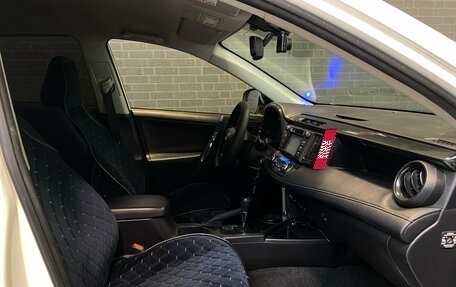 Toyota RAV4, 2013 год, 1 900 000 рублей, 10 фотография