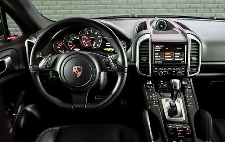 Porsche Cayenne III, 2011 год, 2 000 000 рублей, 18 фотография