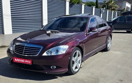 Mercedes-Benz S-Класс, 2006 год, 1 500 000 рублей, 1 фотография