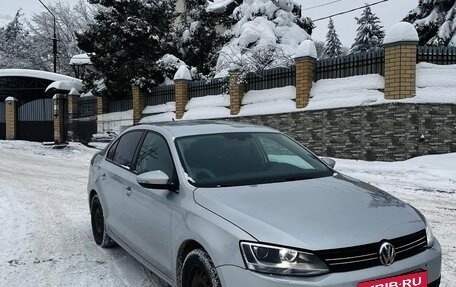 Volkswagen Jetta VI, 2014 год, 750 000 рублей, 2 фотография