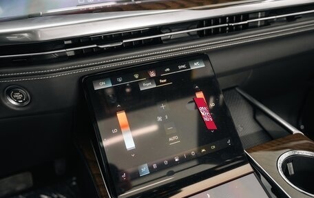 Cadillac Escalade V, 2025 год, 20 300 000 рублей, 18 фотография