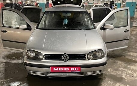 Volkswagen Golf IV, 2000 год, 300 000 рублей, 1 фотография