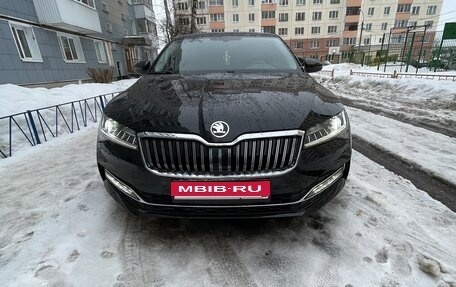 Skoda Superb III рестайлинг, 2024 год, 4 500 000 рублей, 1 фотография