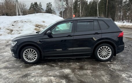 Volkswagen Tiguan II, 2018 год, 2 350 000 рублей, 4 фотография