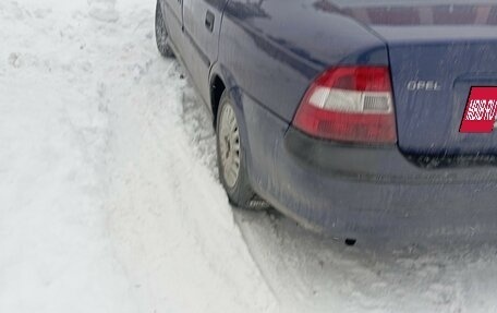 Opel Vectra B рестайлинг, 1995 год, 80 000 рублей, 4 фотография