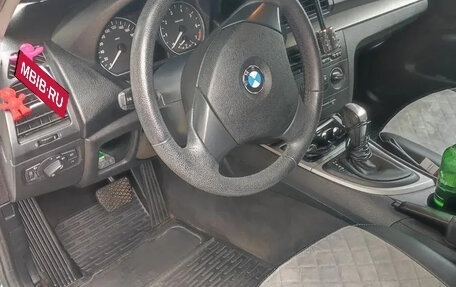 BMW 1 серия, 2011 год, 980 000 рублей, 4 фотография