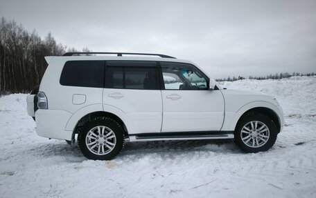 Mitsubishi Pajero IV, 2011 год, 2 400 000 рублей, 5 фотография