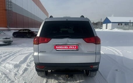 Mitsubishi Pajero Sport II рестайлинг, 2011 год, 1 250 000 рублей, 4 фотография