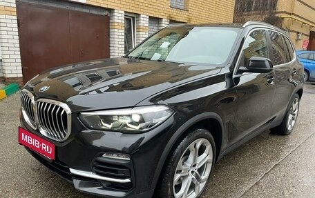 BMW X5, 2019 год, 5 450 000 рублей, 5 фотография