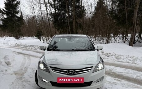 Hyundai Solaris II рестайлинг, 2015 год, 1 049 000 рублей, 12 фотография