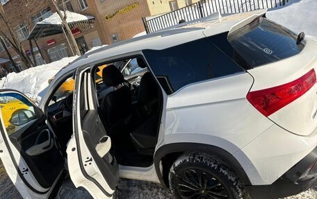 Chevrolet Captiva, 2022 год, 1 830 000 рублей, 2 фотография